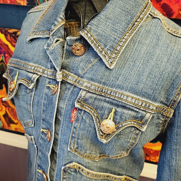 Levi's Jackets & Blazers - Levi’s Jeans ~ Sz M ~ Cropped ~ Long Sleeve Denim Jacket ~ NWOT